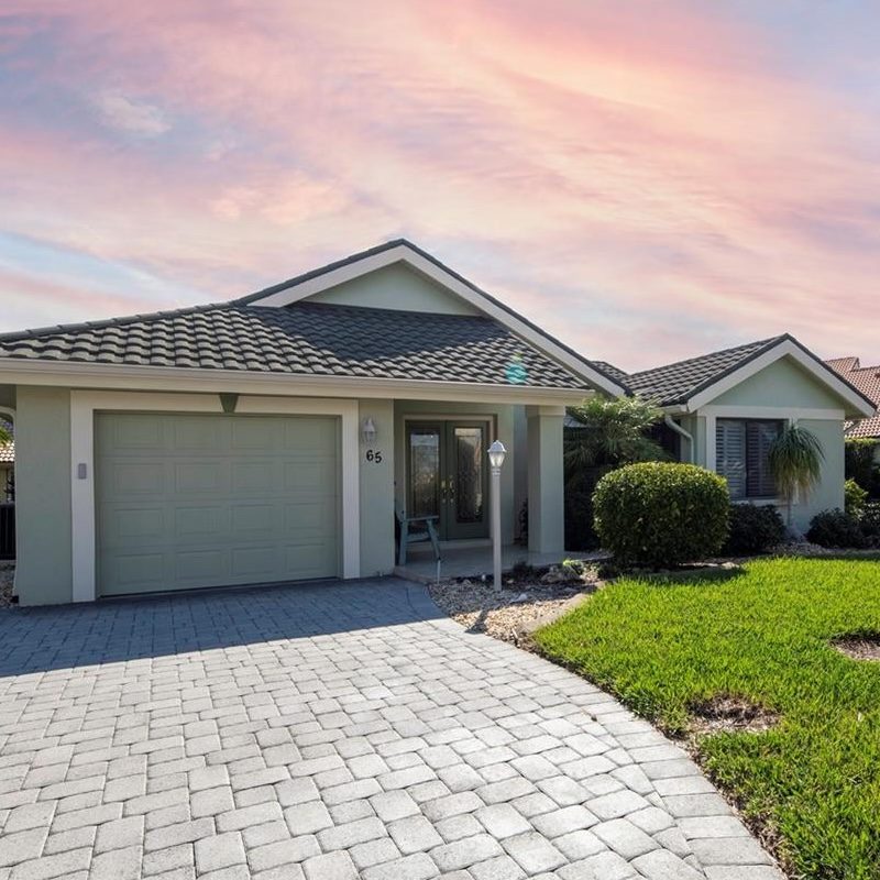 Cozy Green House In Venice, Florida (800px)